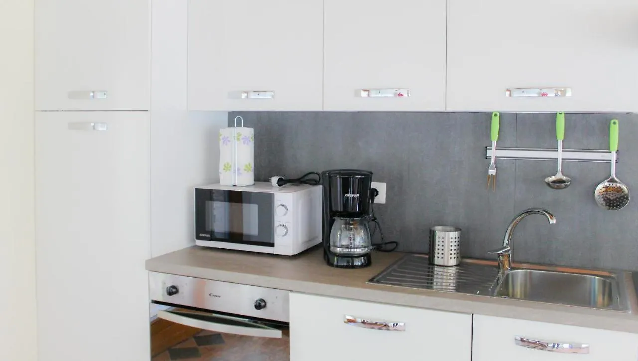 Residenza Castellum Apartment Stazzona Italy